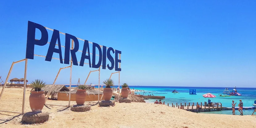 Excursie cu Barca la Paradise Island din Hurghada